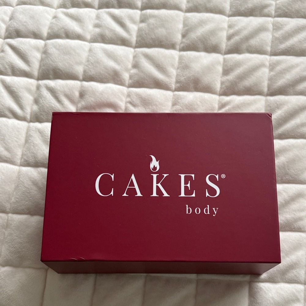 Cakes Body Women's Bra - Red